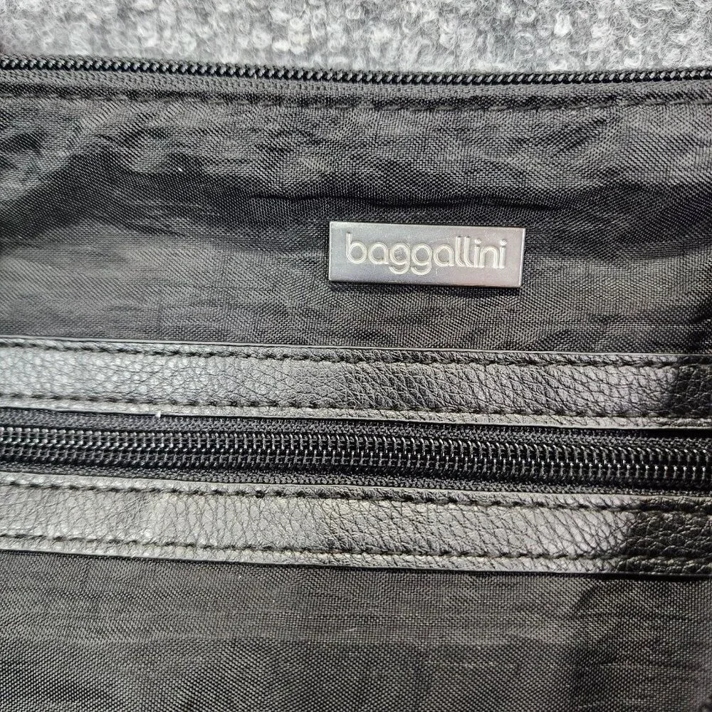 Baggallini Black Nylon Crossbody Zipper Front Pocket Handbag Bag Purse Organizer